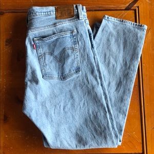 Levi’s Wedgie Fit Ankle Jeans